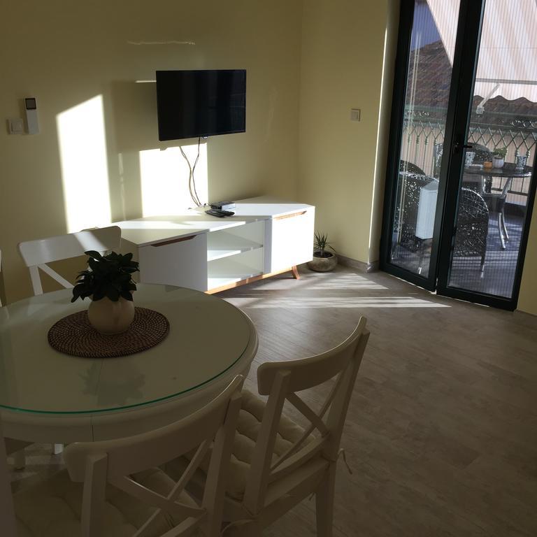 Apartments Seaside Baosici Херцег-Нови Экстерьер фото
