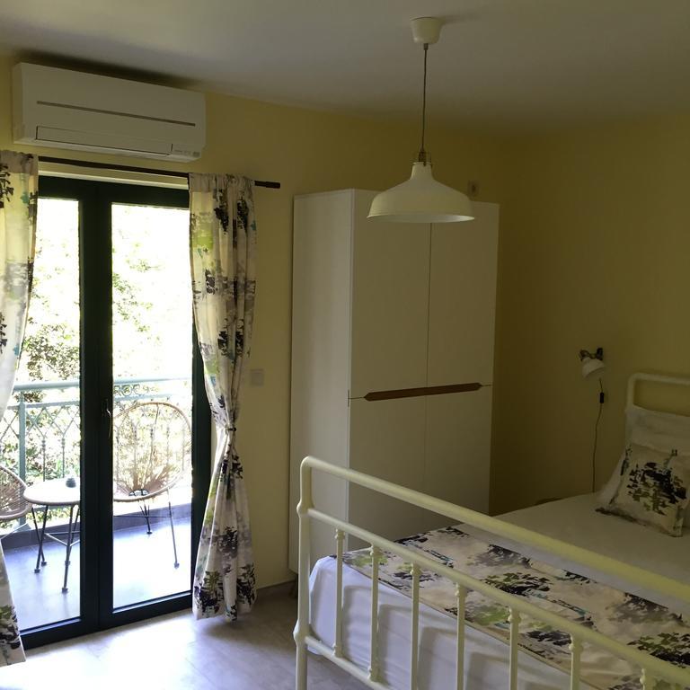Apartments Seaside Baosici Херцег-Нови Экстерьер фото