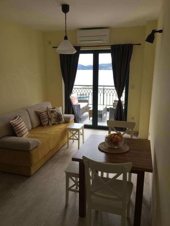 Apartments Seaside Baosici Херцег-Нови Экстерьер фото